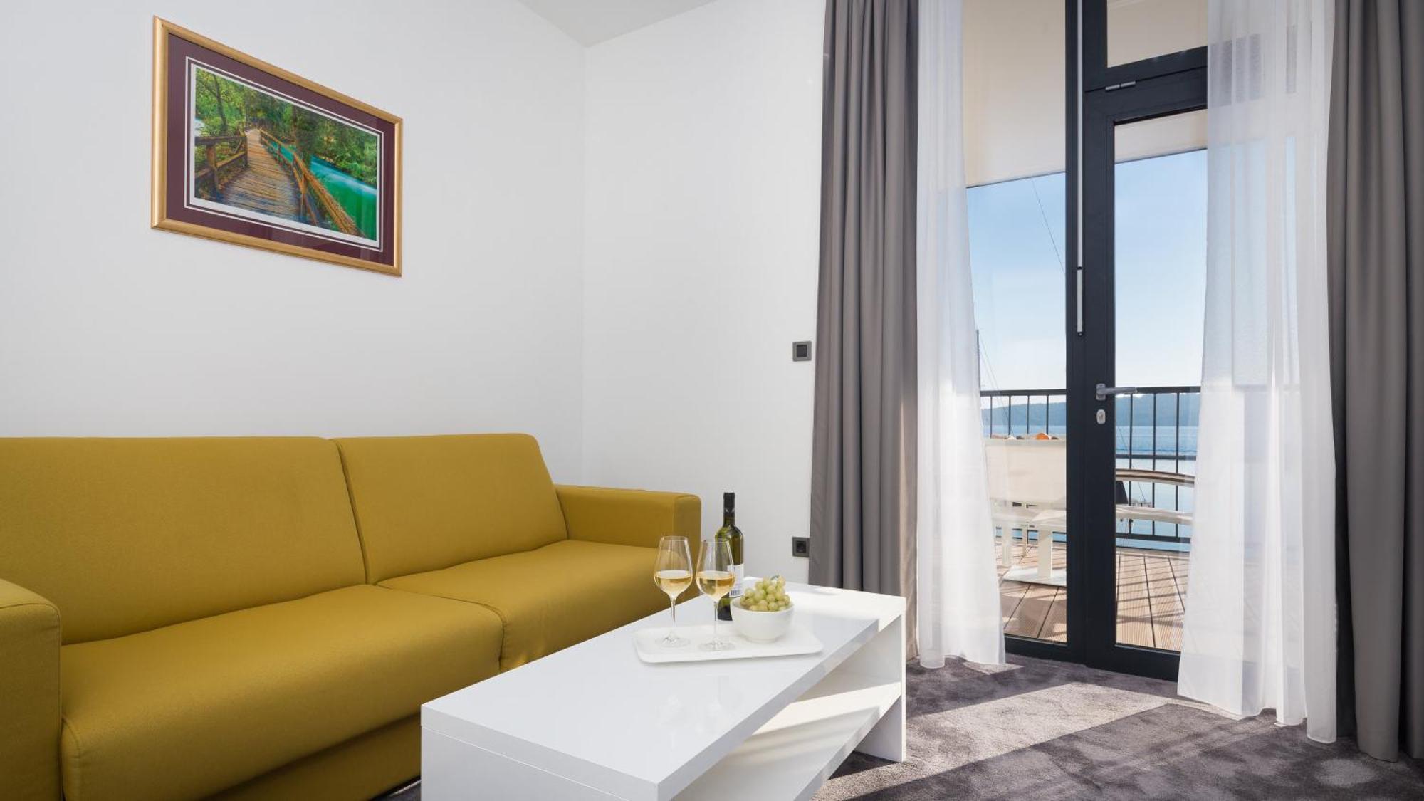 Marina Baotic Apartments Trogir Room photo